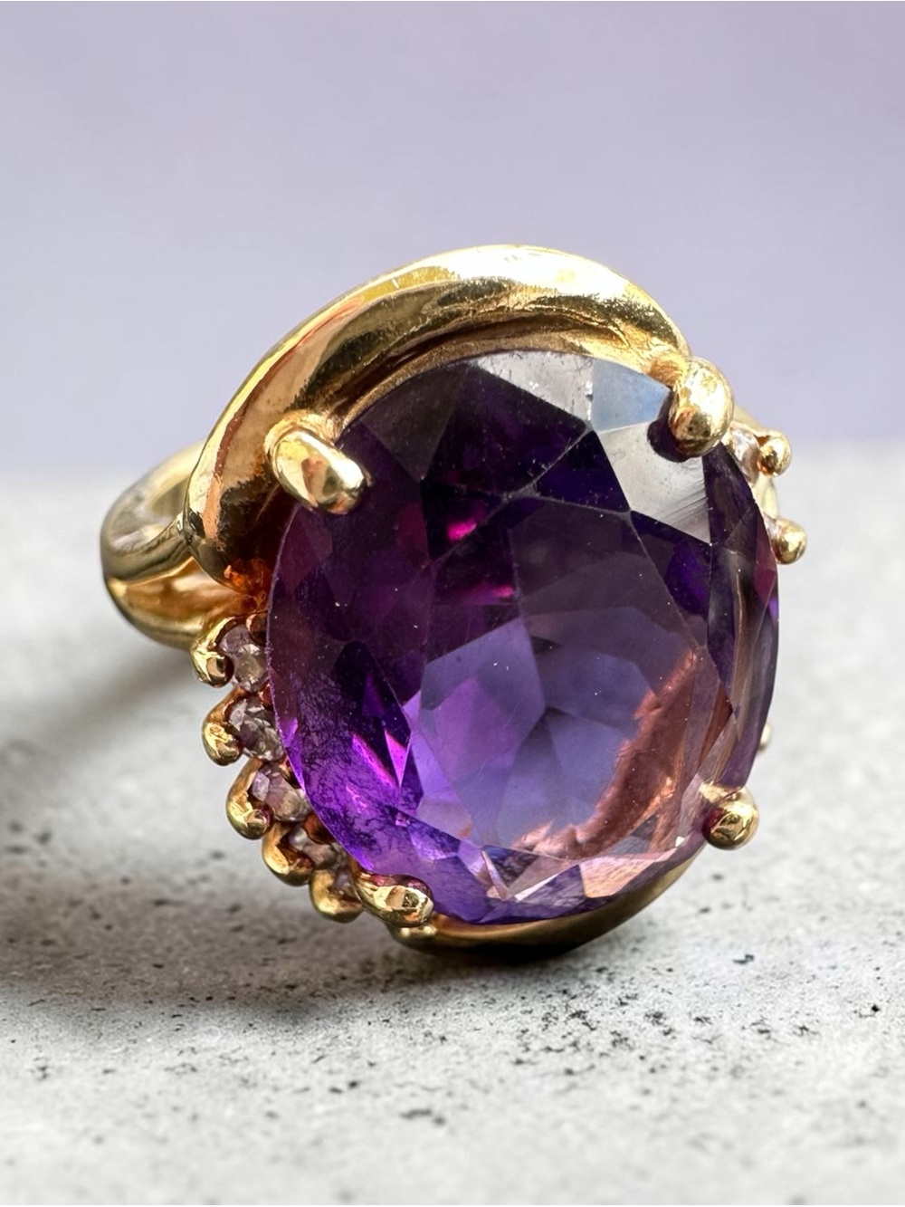 14K Yellow Gold Oval Amethyst & Diamond Accent Statement Ring (6g) size 6
